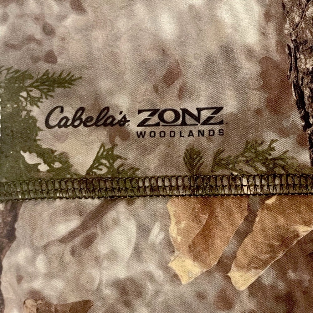 Cabela's Women's Large Woodland Camo Fleece Lined Hunting Vest Zip Pockets - Picture 6 of 13